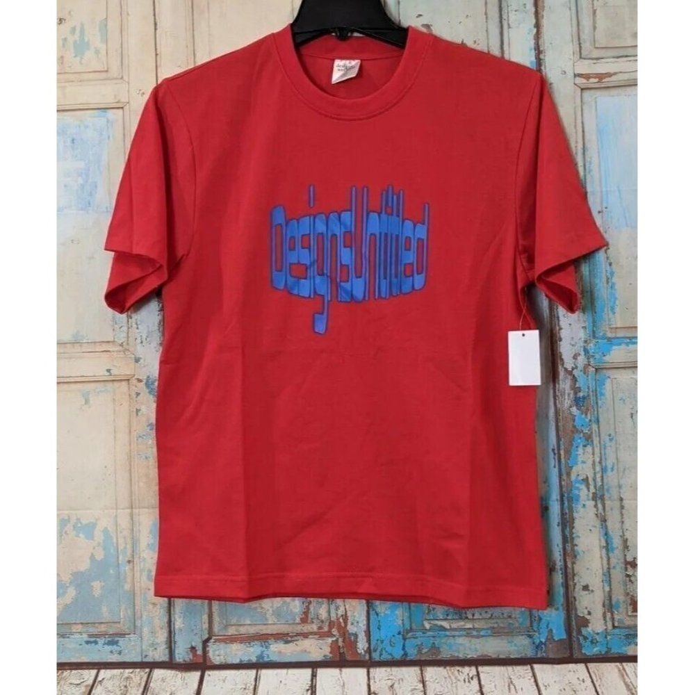 Designs Untitled Mens Size Small Red Crew Neck Short Sleeve Graphic T Shirt